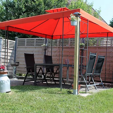 Apartamento Cozy In With Beautiful Garden Zierow