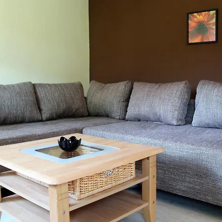 Cozy In With Beautiful Garden Zierow