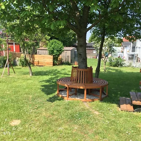 Cozy In With Beautiful Garden Zierow